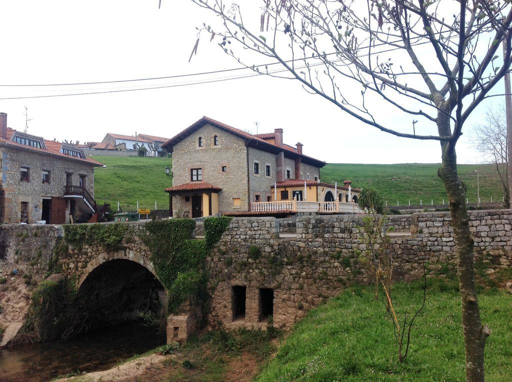 Trisileja En Puente Romano Toñanes Extérieur photo